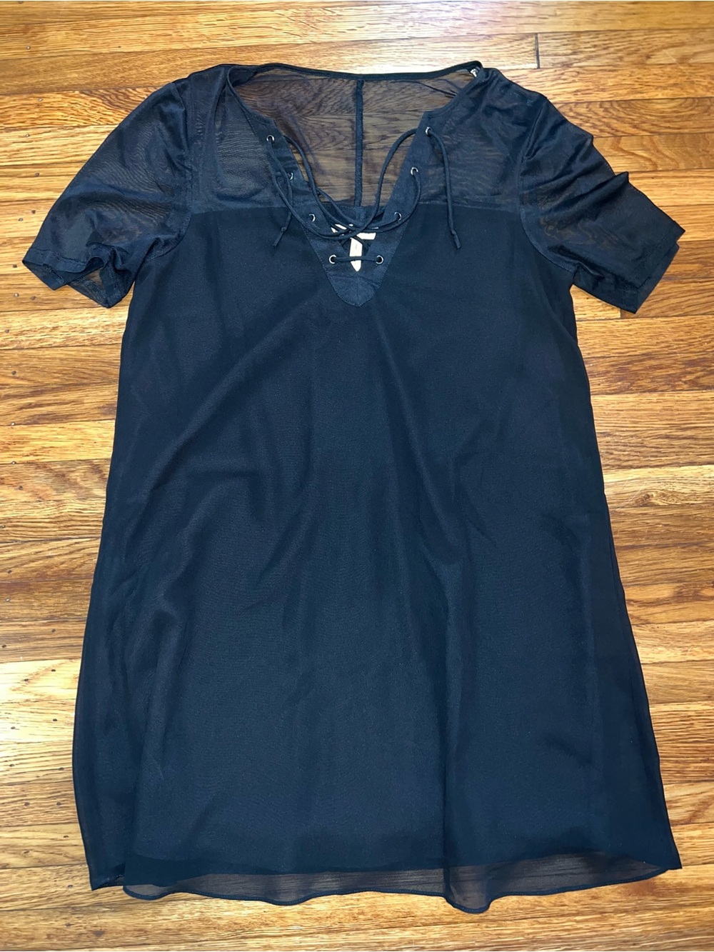 BCBGeneration Black Lace-Up Mesh Top Blouse (Oversized) Size Small